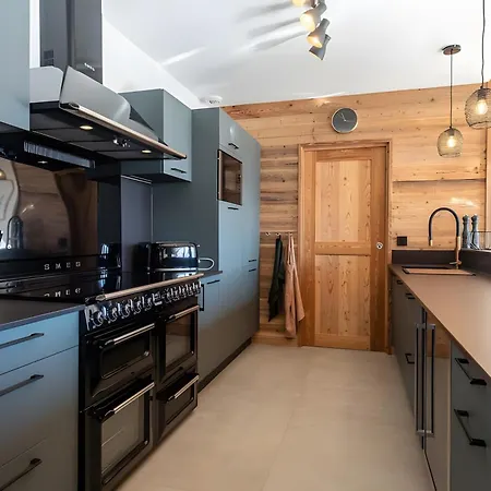 Holiday home Picarvan Piscine Interieure Fontcouverte-la-Toussuire